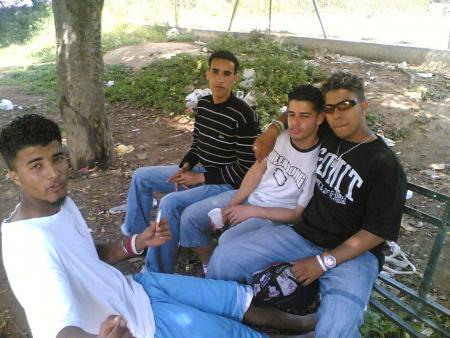 c awtani la klik entrain de fair la tete